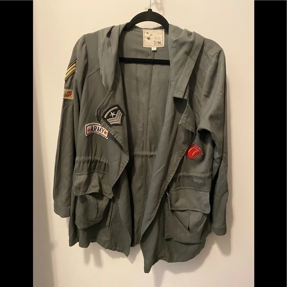 It Girls light weight Jacket w/patches green SizeL - Picture 1 of 6